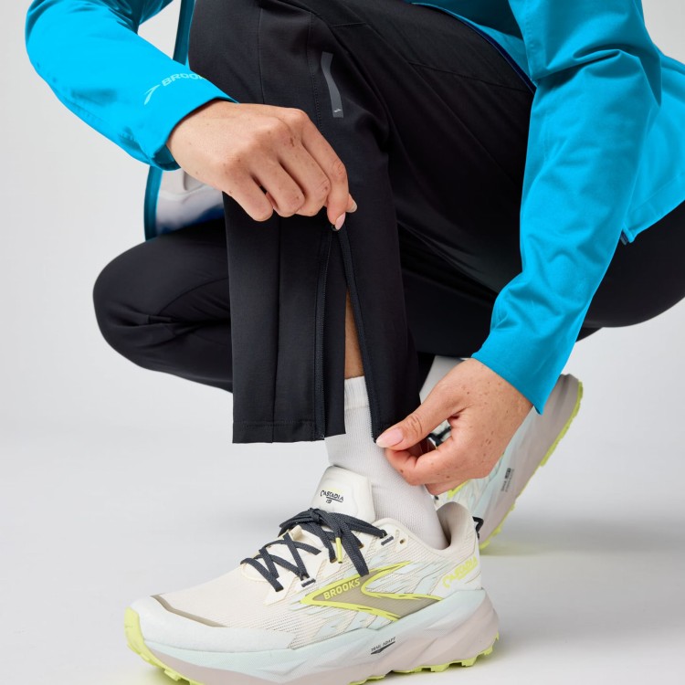 221756-001-d2-canopy-womens-running-pant.jpg