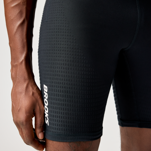 211622_001_D2_Hyperion_Elite_Half_Tight.png
