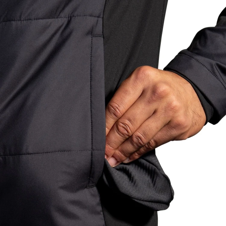 211524_001_D1_Shield_Hybrid_Jacket_3.jpg