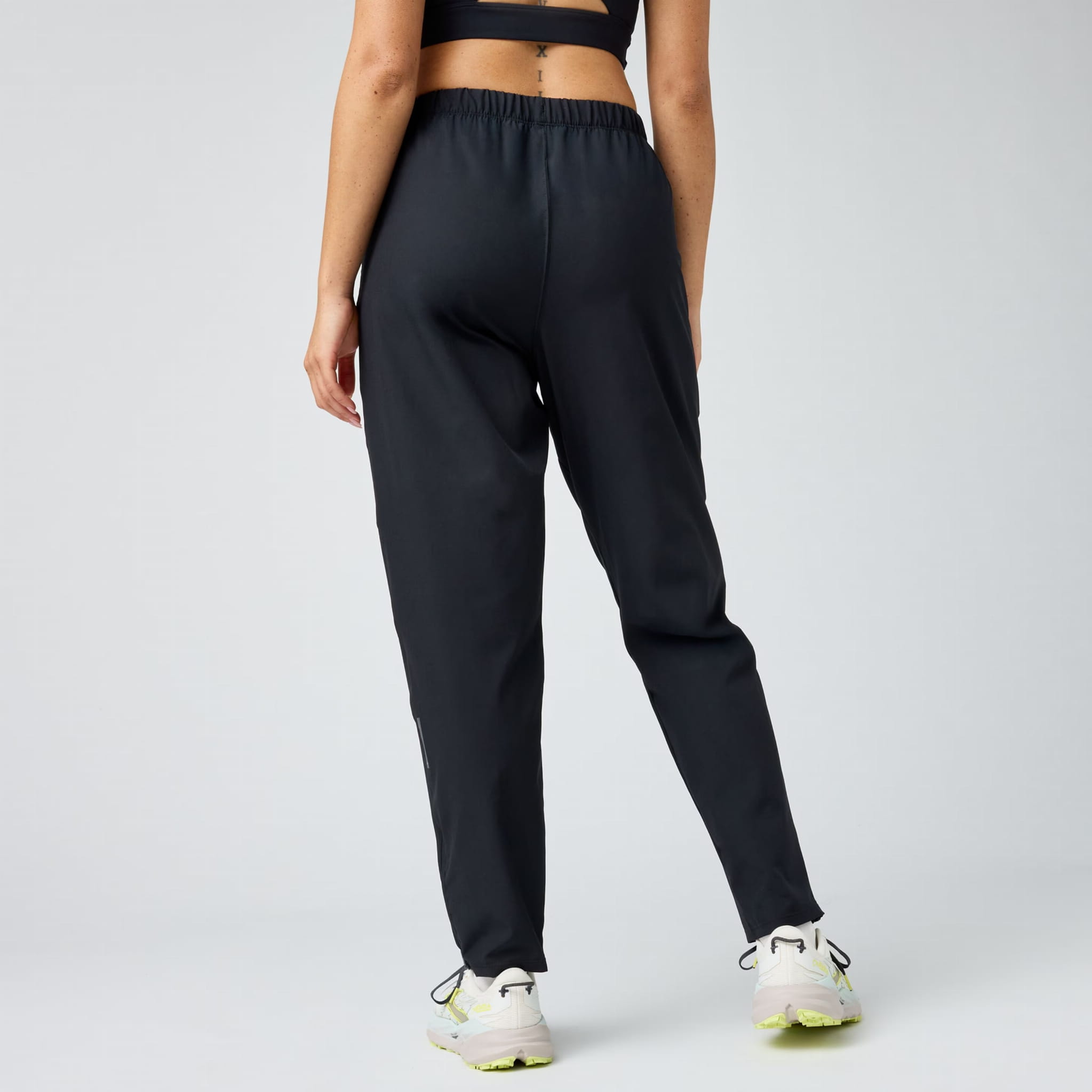 221756-001-mb-canopy-womens-running-pant.jpg